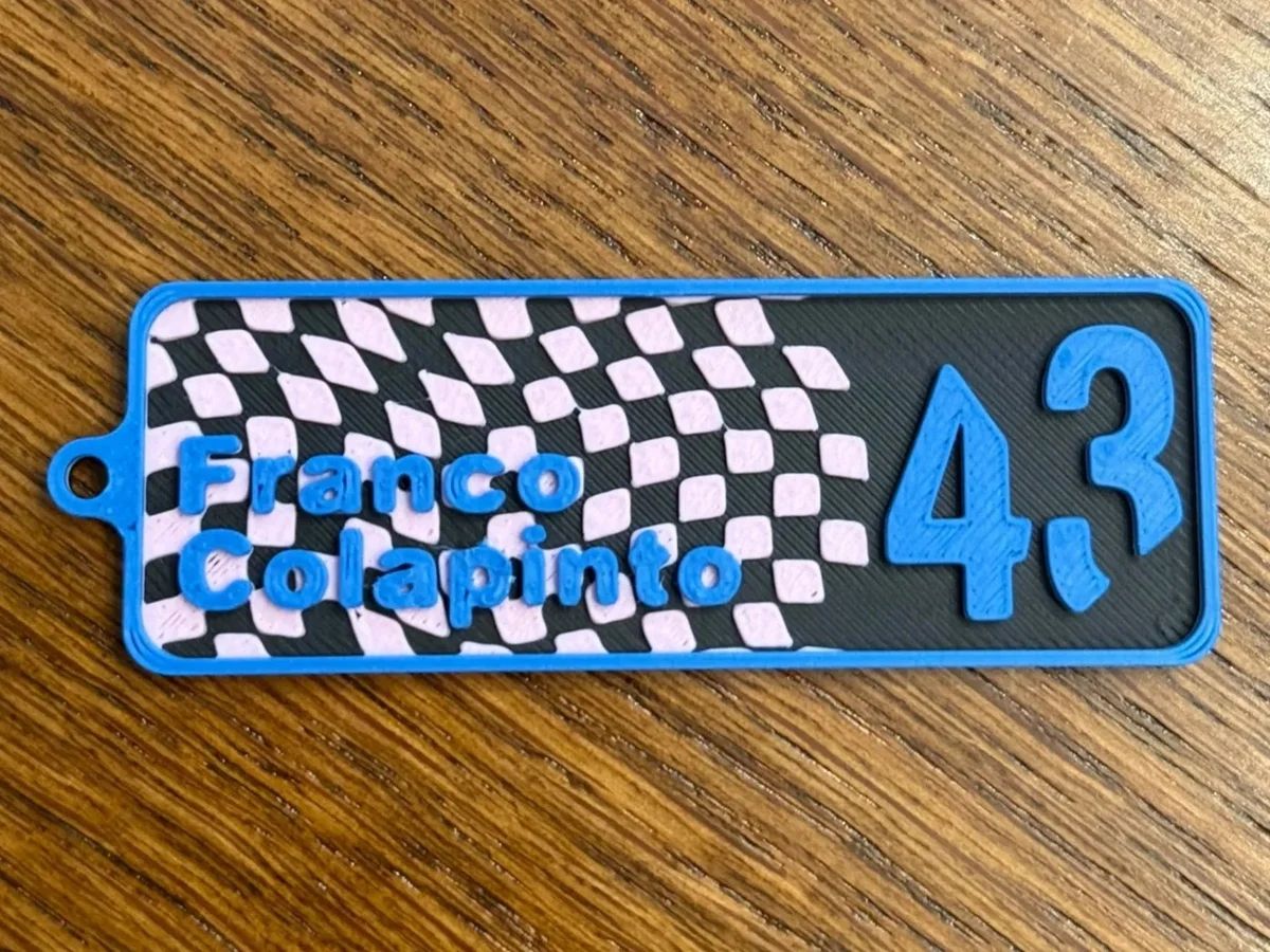 Porte-clés course - plaque nom pilote — impression 3D pla par Manu3D